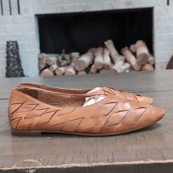 Miz Mooz Womens Veer Brown Casual Flats EUR 36 - Picture 3 of 11